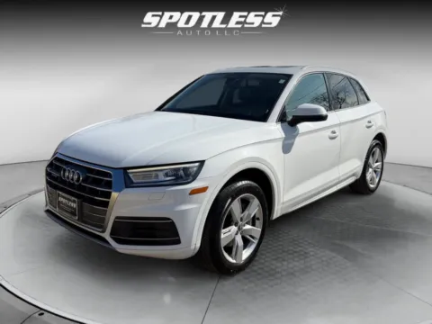 White 2018 Audi Q5 2.0T Premium for sale in San Antonio, TX