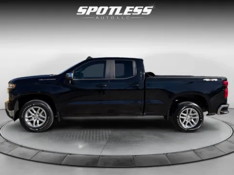 Another view of 2020 Chevrolet Silverado 1500 LT for sale in San Antonio, TX at Spotless Auto San Pedro