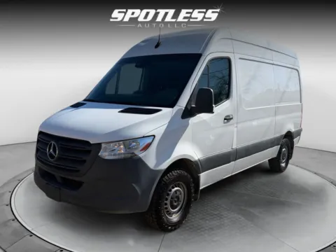 White 2020 Mercedes-Benz Sprinter 2500 for sale in San Antonio, TX