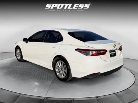 More photos of 2018 Toyota Camry at Spotless Auto San Pedro, TX