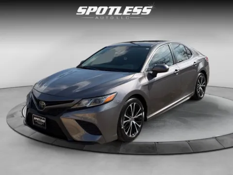 Gray 2020 Toyota Camry for sale in San Antonio, TX