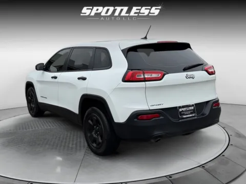More photos of 2016 Jeep Cherokee at Spotless Auto San Pedro, TX