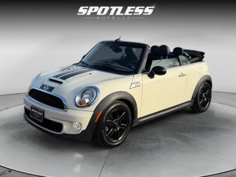 White 2015 MINI Convertible Cooper S for sale in San Antonio, TX