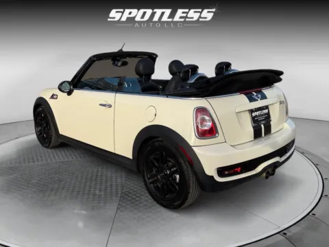 More photos of 2015 MINI Convertible Cooper S at Spotless Auto San Pedro, TX