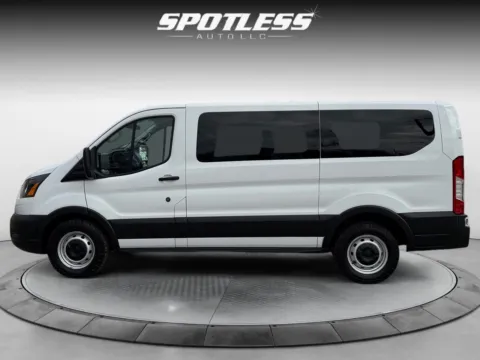 More photos of 2021 Ford Transit 150 XL at Spotless Auto San Pedro, TX