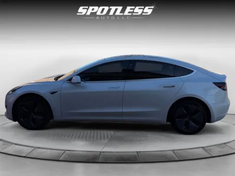 More photos of 2020 Tesla Model 3 at Spotless Auto San Pedro, TX