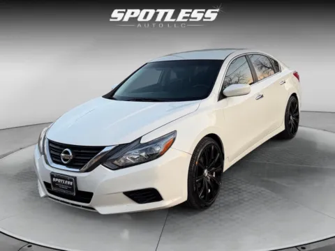 White 2016 Nissan Altima for sale in San Antonio, TX