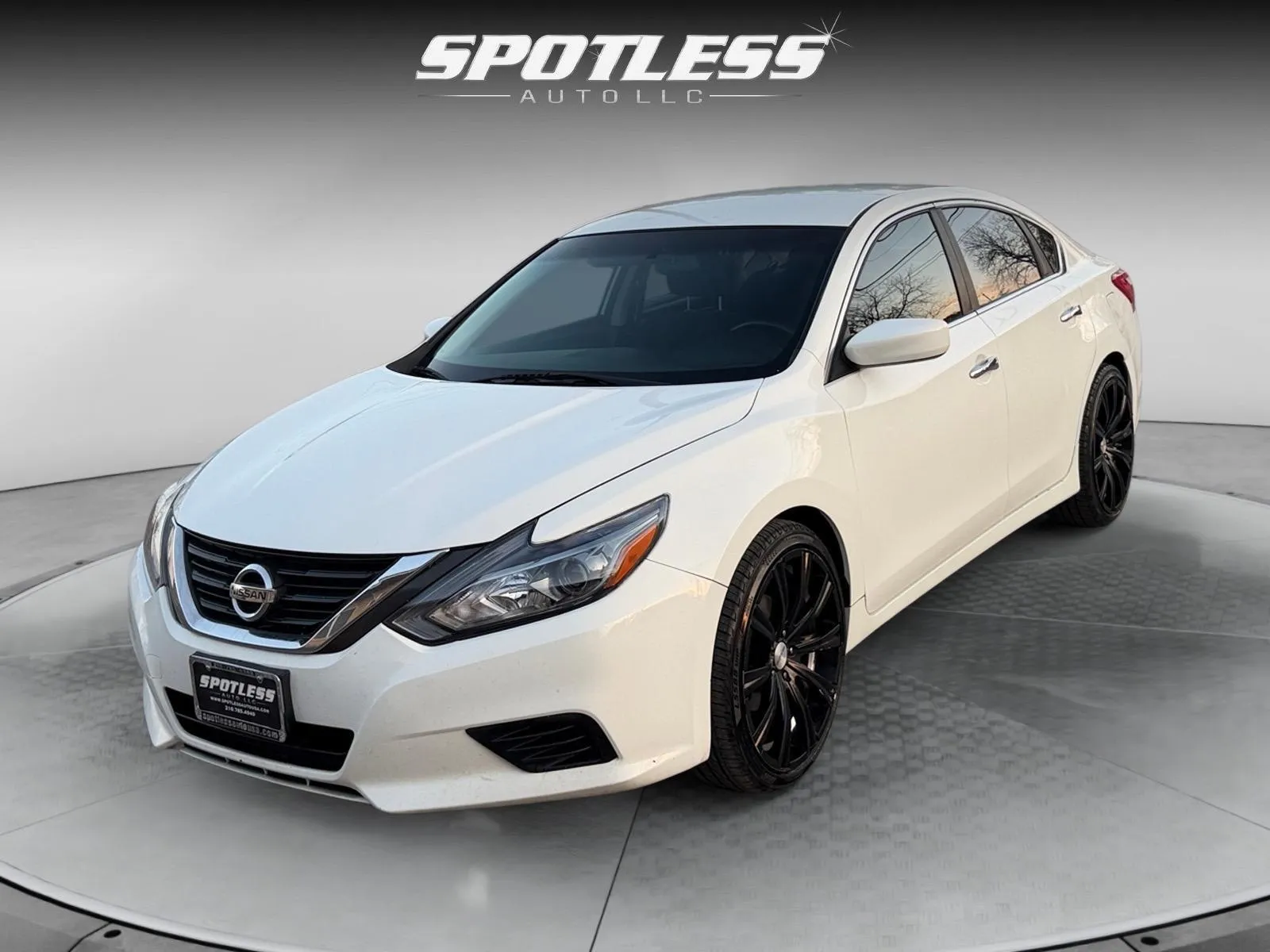 White 2016 Nissan Altima for sale in San Antonio, TX