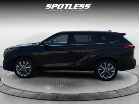 Another view of 2020 Toyota Highlander Limited for sale in San Antonio, TX at Spotless Auto San Pedro