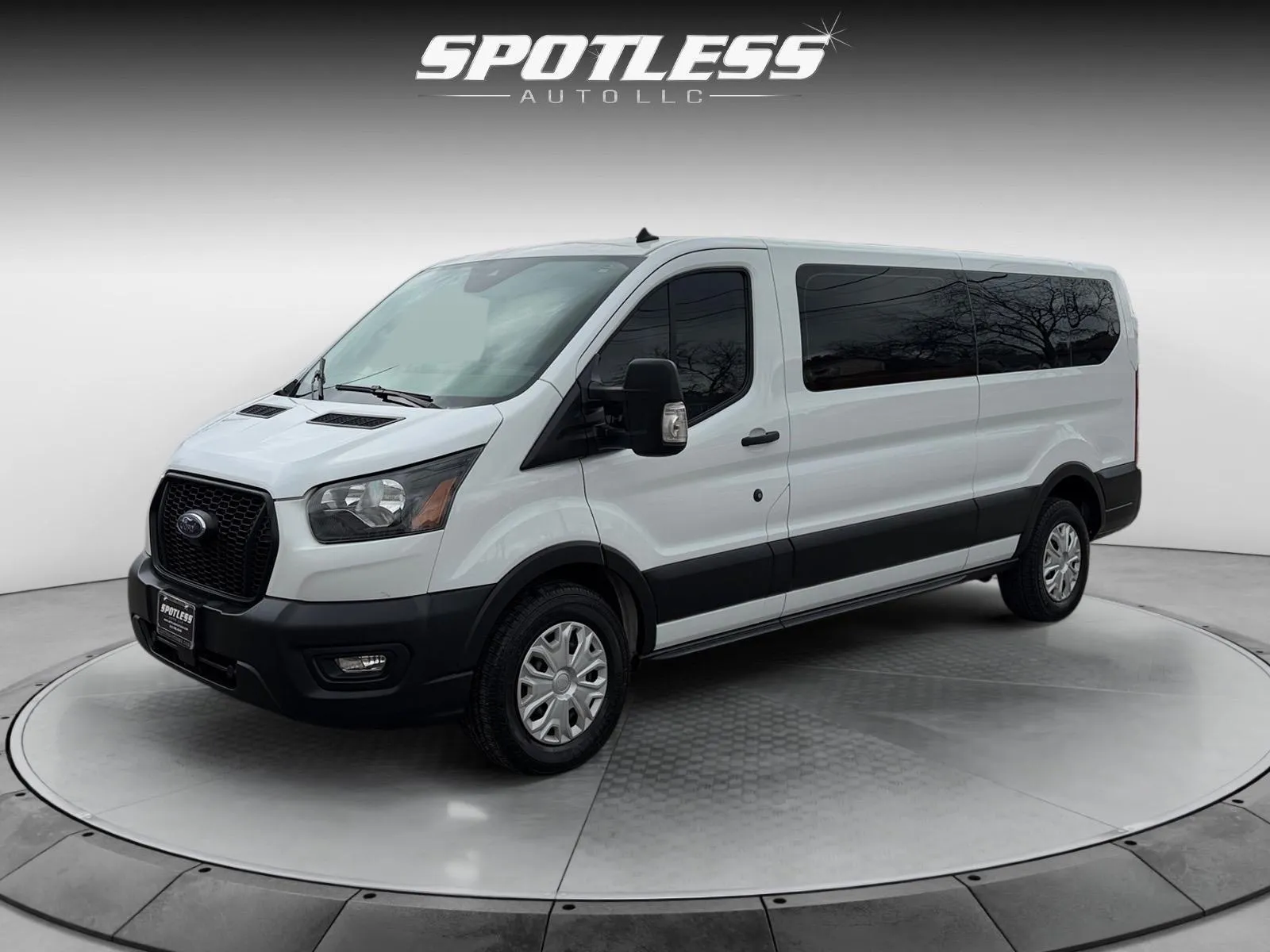 White 2023 Ford Transit for sale in San Antonio, TX