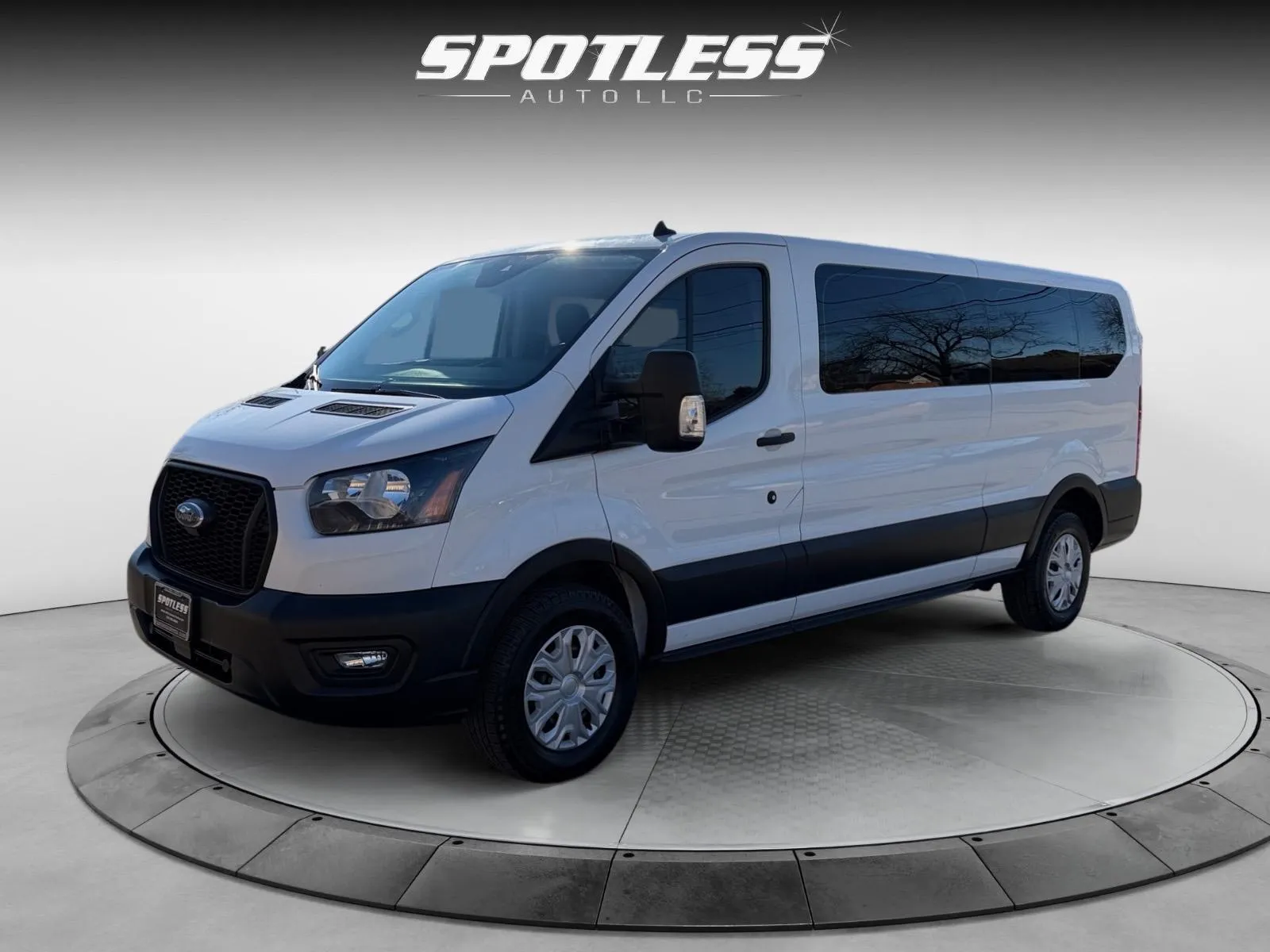 White 2023 Ford Transit for sale in San Antonio, TX