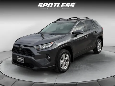 Gray 2021 Toyota RAV4 XLE for sale in San Antonio, TX