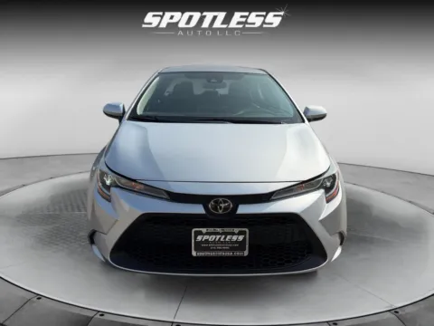 More photos of 2021 Toyota Corolla LE at Spotless Auto San Pedro, TX