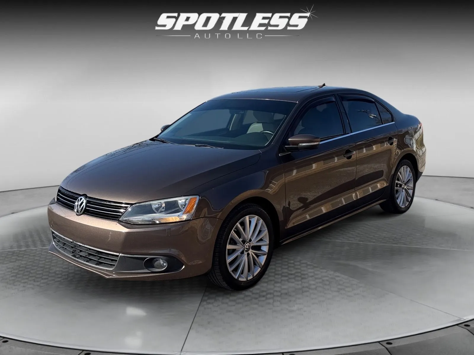 Brown 2013 Volkswagen Jetta TDI for sale in San Antonio, TX