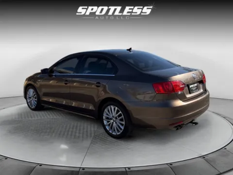 More photos of 2013 Volkswagen Jetta TDI at Spotless Auto San Pedro, TX