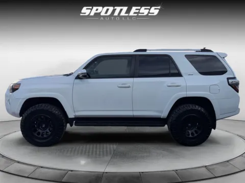 More photos of 2020 Toyota 4Runner at Spotless Auto San Pedro, TX