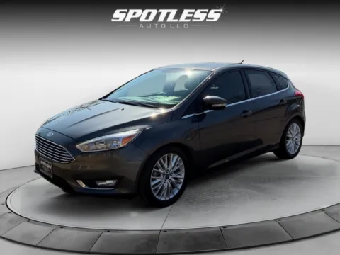 Gray 2015 Ford Focus Titanium for sale in San Antonio, TX