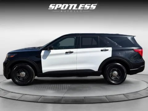 More photos of 2021 Ford Explorer Police Interceptor Utility at Spotless Auto San Pedro, TX