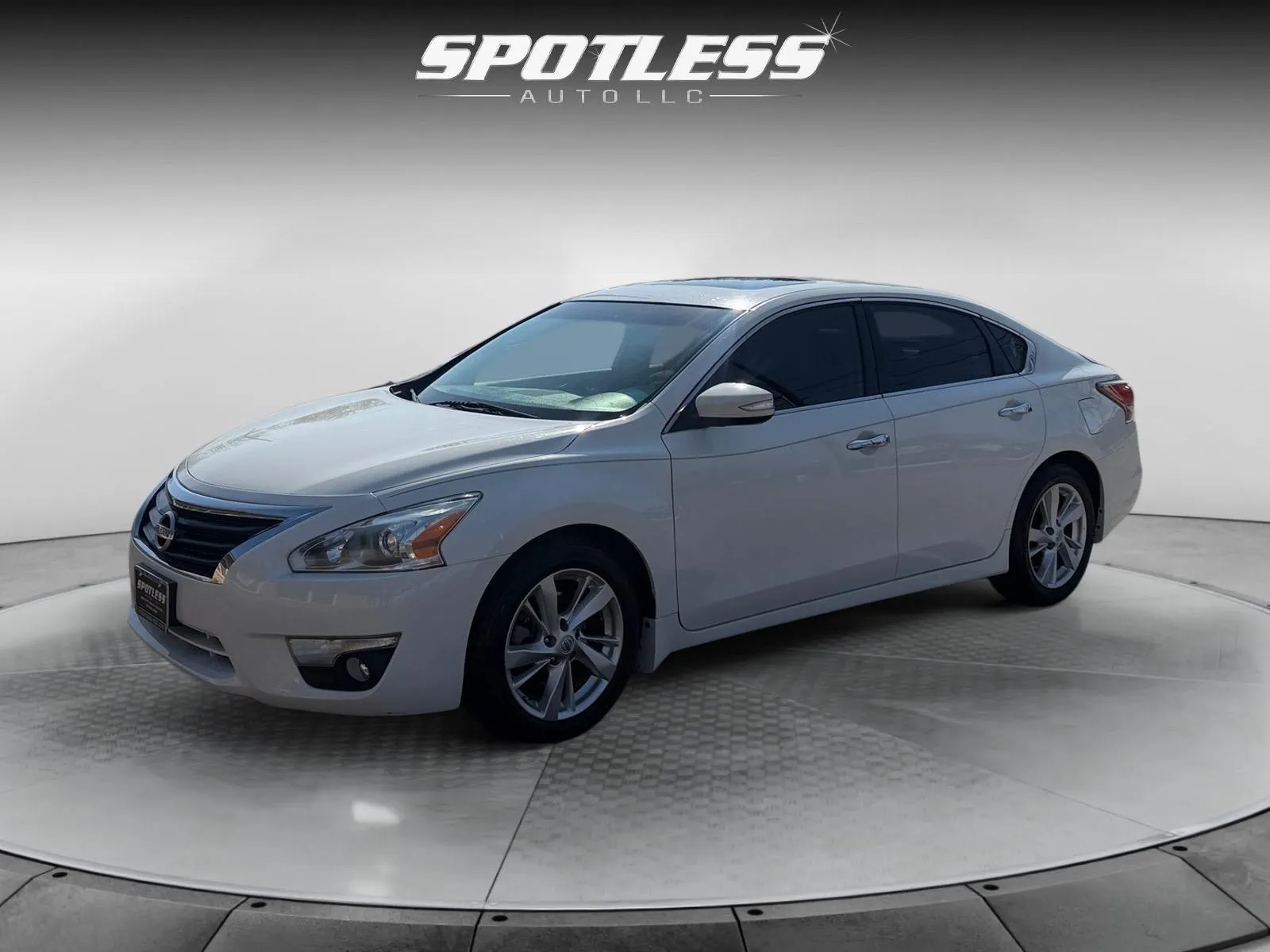 White 2015 Nissan Altima for sale in San Antonio, TX