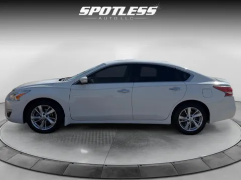More photos of 2015 Nissan Altima at Spotless Auto San Pedro, TX