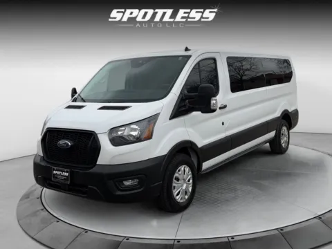 White 2023 Ford Transit for sale in San Antonio, TX
