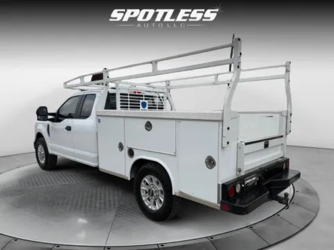 More photos of 2022 Ford F-250 Super Duty at Spotless Auto San Pedro, TX