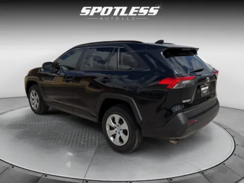 More photos of 2021 Toyota RAV4 LE at Spotless Auto San Pedro, TX