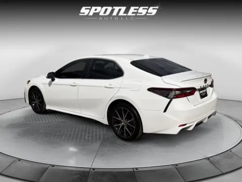 More photos of 2021 Toyota Camry at Spotless Auto San Pedro, TX
