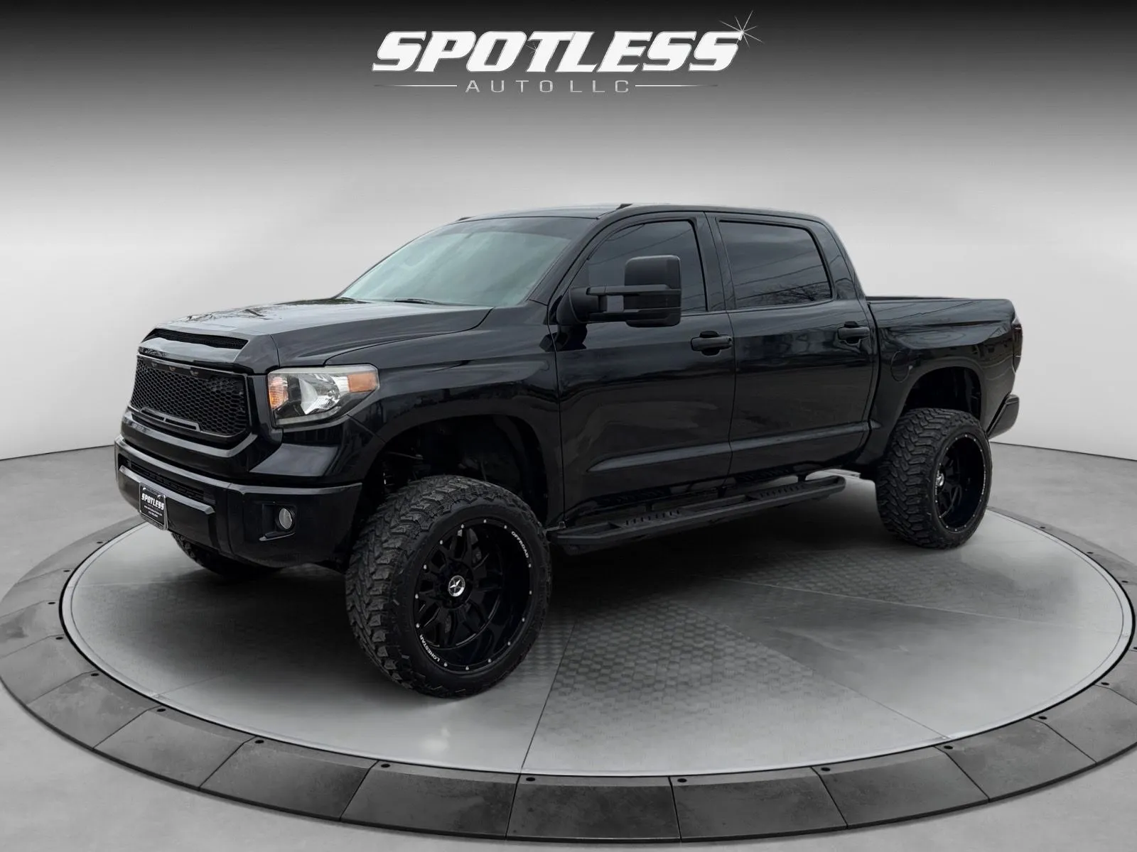 Black 2015 Toyota Tundra SR5 for sale in San Antonio, TX