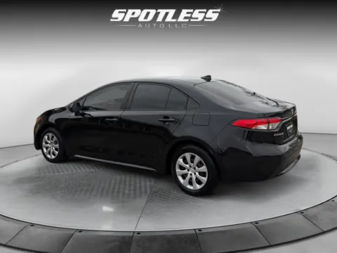 More photos of 2020 Toyota Corolla LE at Spotless Auto San Pedro, TX