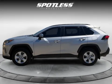 More photos of 2019 Toyota RAV4 Hybrid LE at Spotless Auto San Pedro, TX