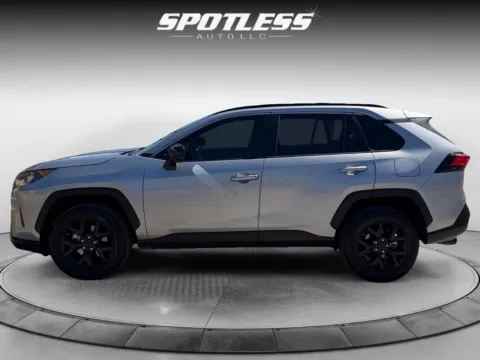 More photos of 2021 Toyota RAV4 LE at Spotless Auto San Pedro, TX