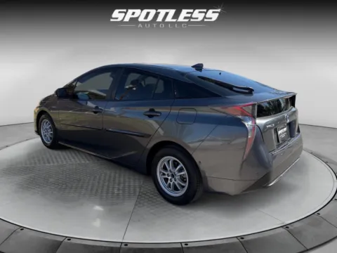 More photos of 2018 Toyota Prius at Spotless Auto San Pedro, TX