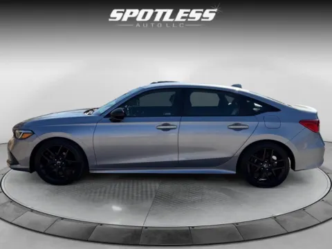 More photos of 2022 Honda Civic Sport at Spotless Auto San Pedro, TX