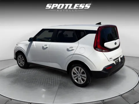 More photos of 2021 Kia Soul at Spotless Auto San Pedro, TX