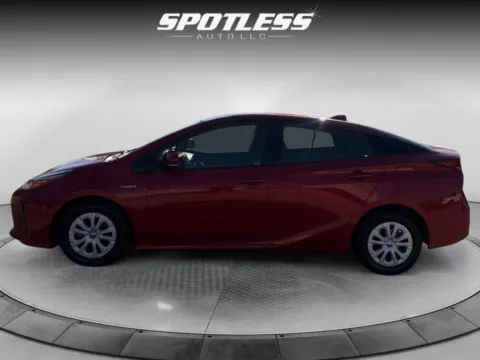 More photos of 2021 Toyota Prius at Spotless Auto San Pedro, TX