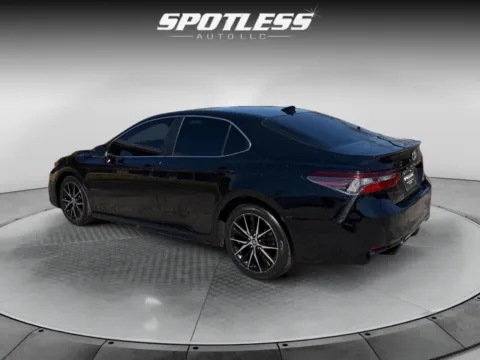 More photos of 2024 Toyota Camry SE at Spotless Auto San Pedro, TX