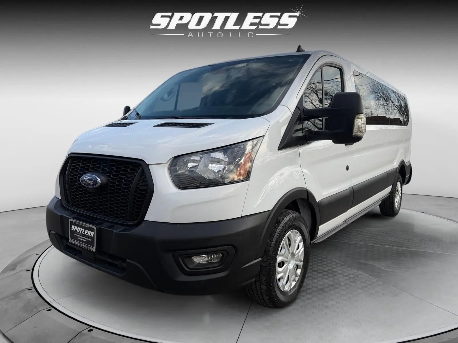 White 2022 Ford Transit 350 XL for sale in San Antonio, TX