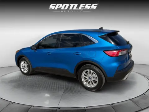 More photos of 2020 Ford Escape SE at Spotless Auto San Pedro, TX