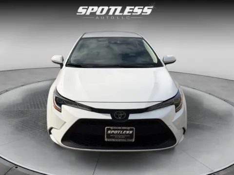 More photos of 2022 Toyota Corolla Hybrid LE at Spotless Auto San Pedro, TX