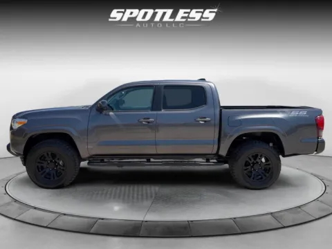 More photos of 2021 Toyota Tacoma at Spotless Auto San Pedro, TX