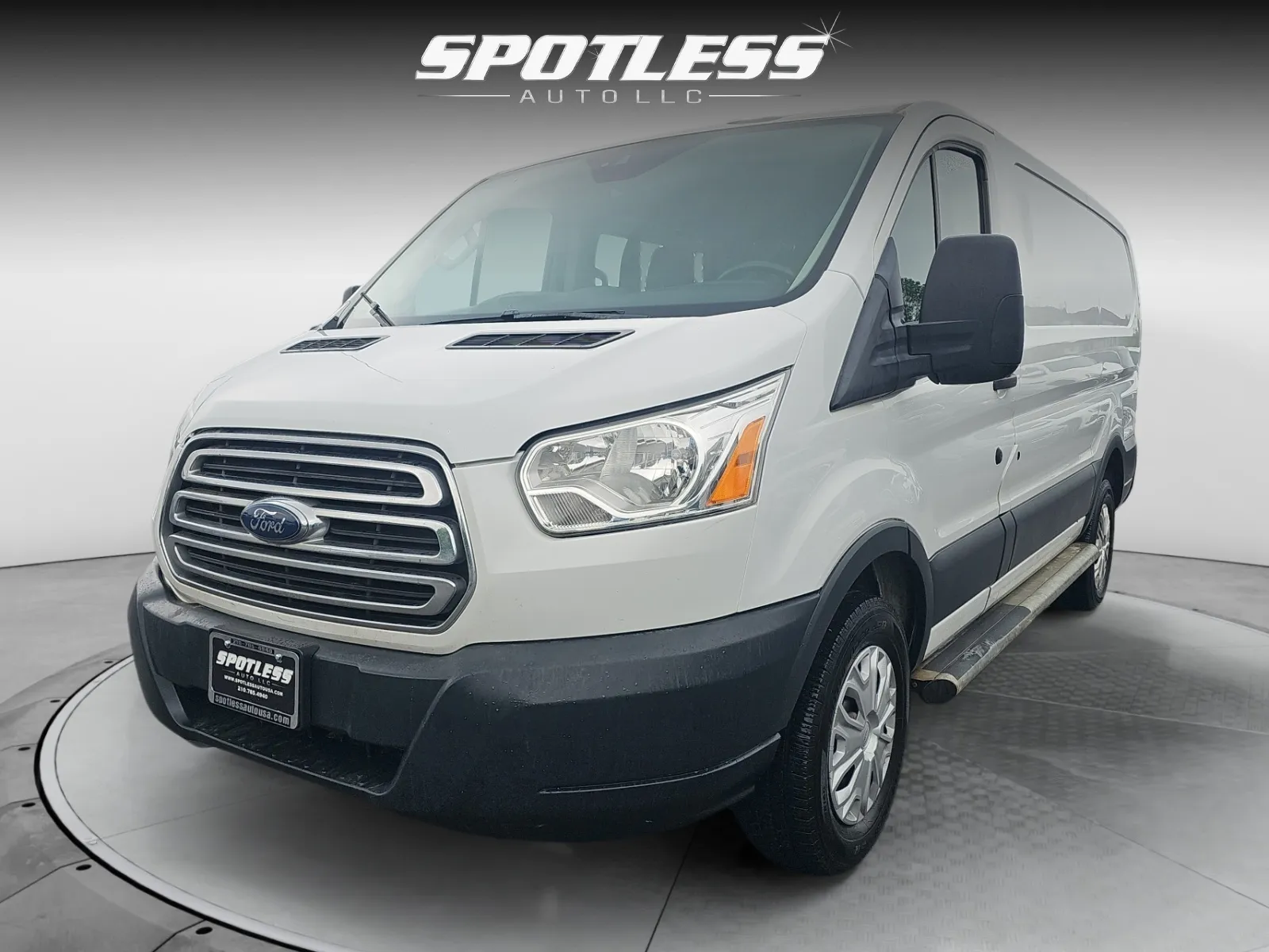 2018 Ford Transit 250 Van Low Roof Sliding Pass. 130 WB's photo