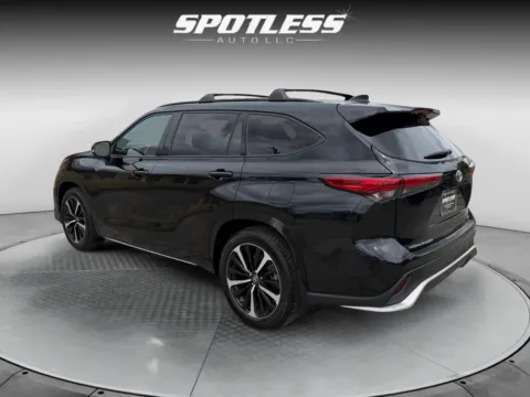 More photos of 2021 Toyota Highlander XSE at Spotless Auto San Pedro, TX