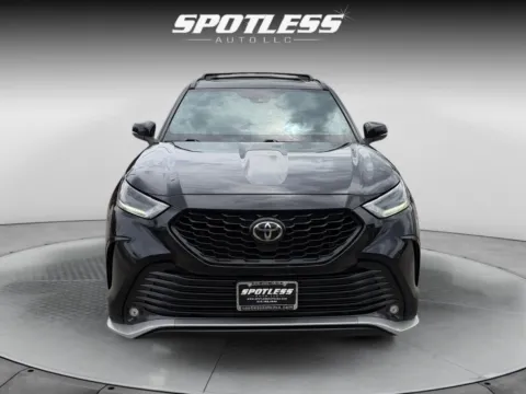 More photos of 2021 Toyota Highlander XSE at Spotless Auto San Pedro, TX