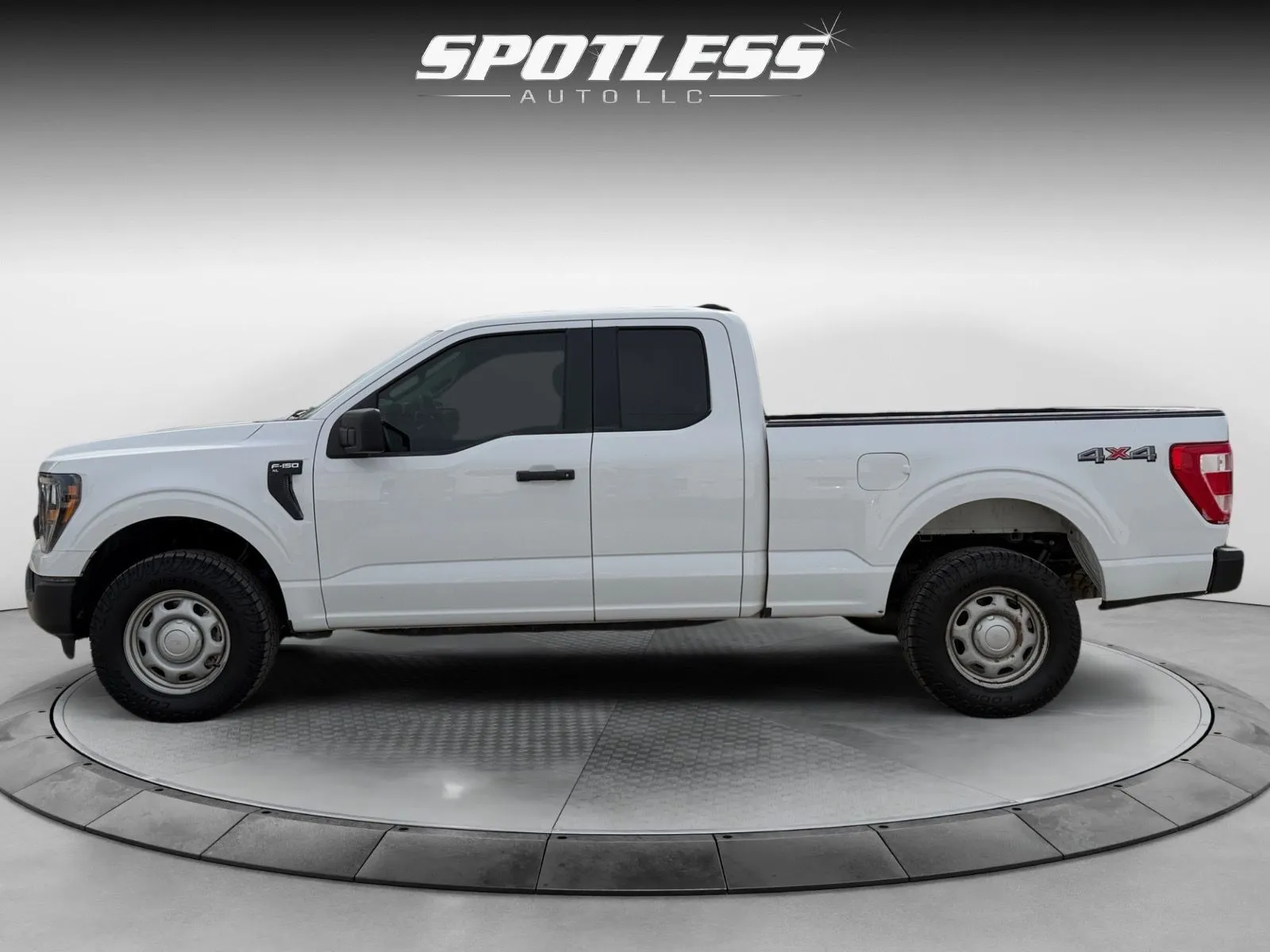 Ford F-150 photo 4