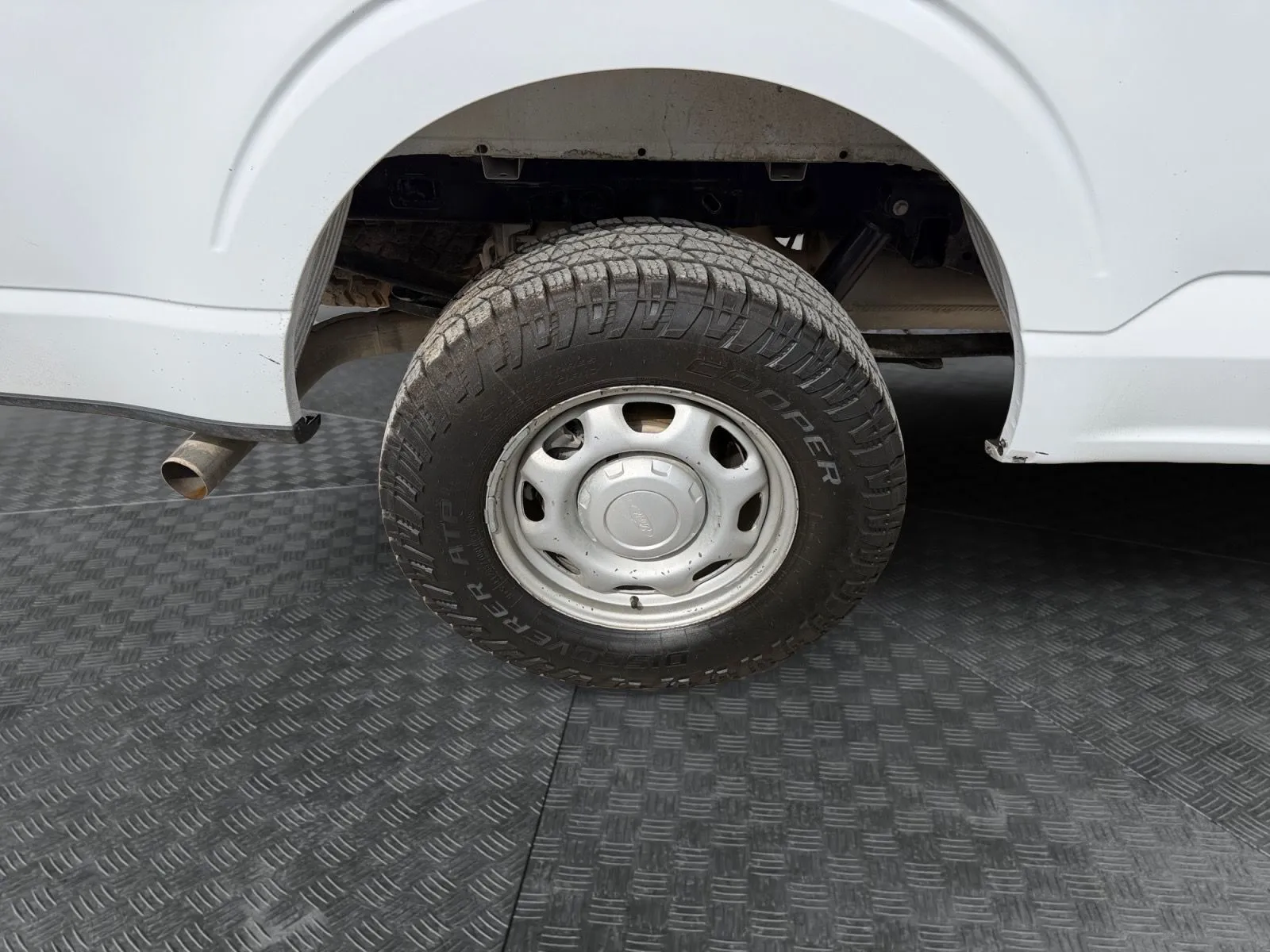 Ford F-150 photo 14