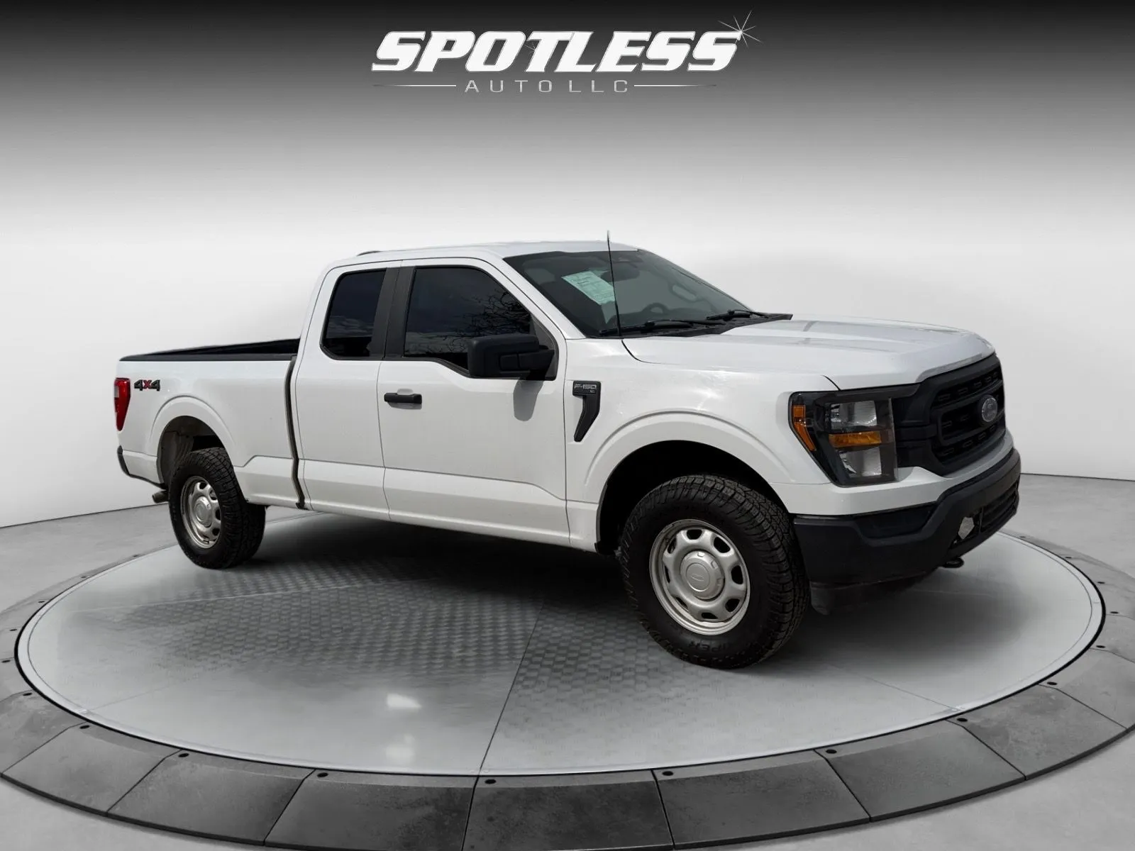 Ford F-150 photo 11