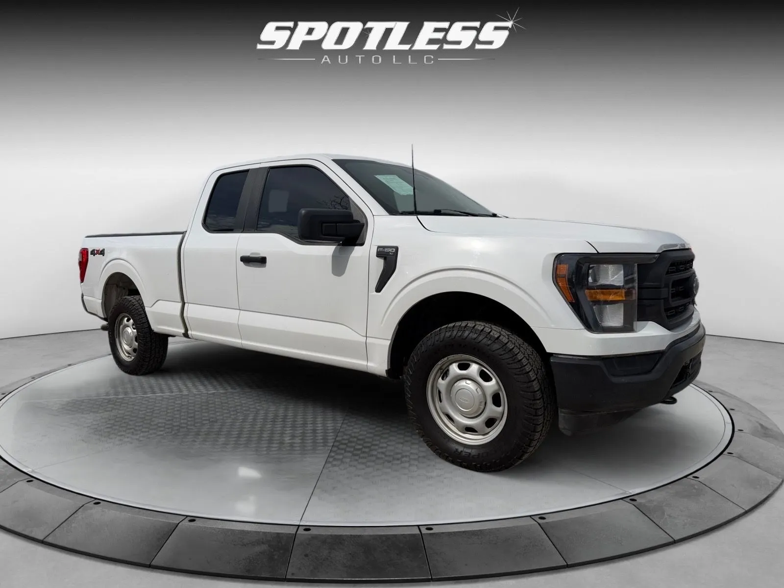 Ford F-150 photo 9