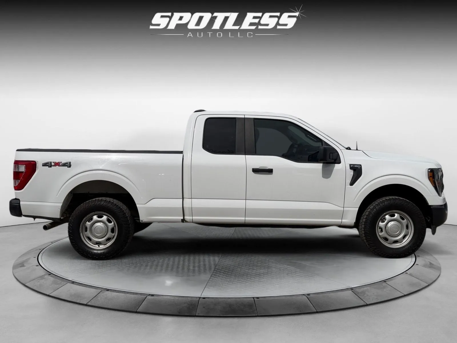 Ford F-150 photo 8