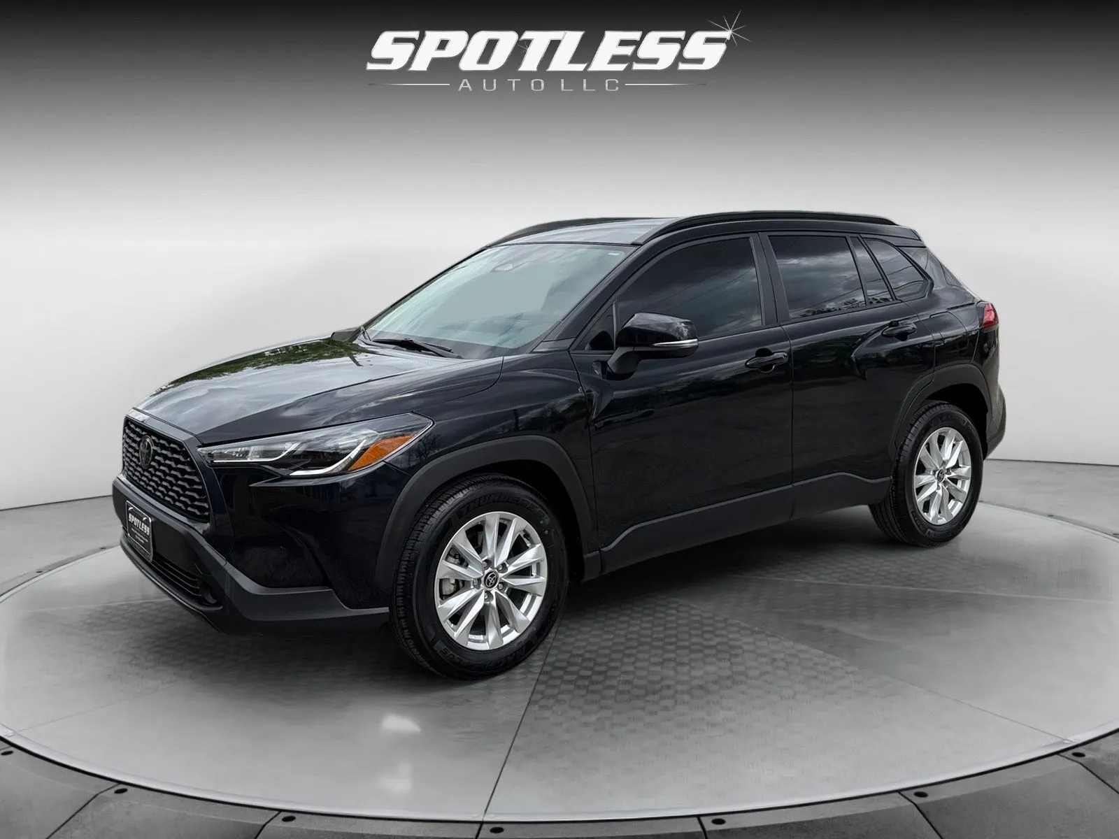 Black 2023 Toyota Corolla Cross LE for sale in San Antonio, TX